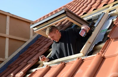 Pose de fenêtres de toit Velux à Landavran